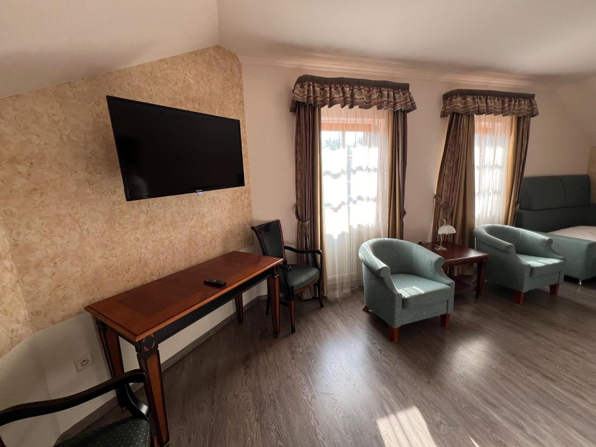 Hotel Gold Chotoviny מראה חיצוני תמונה