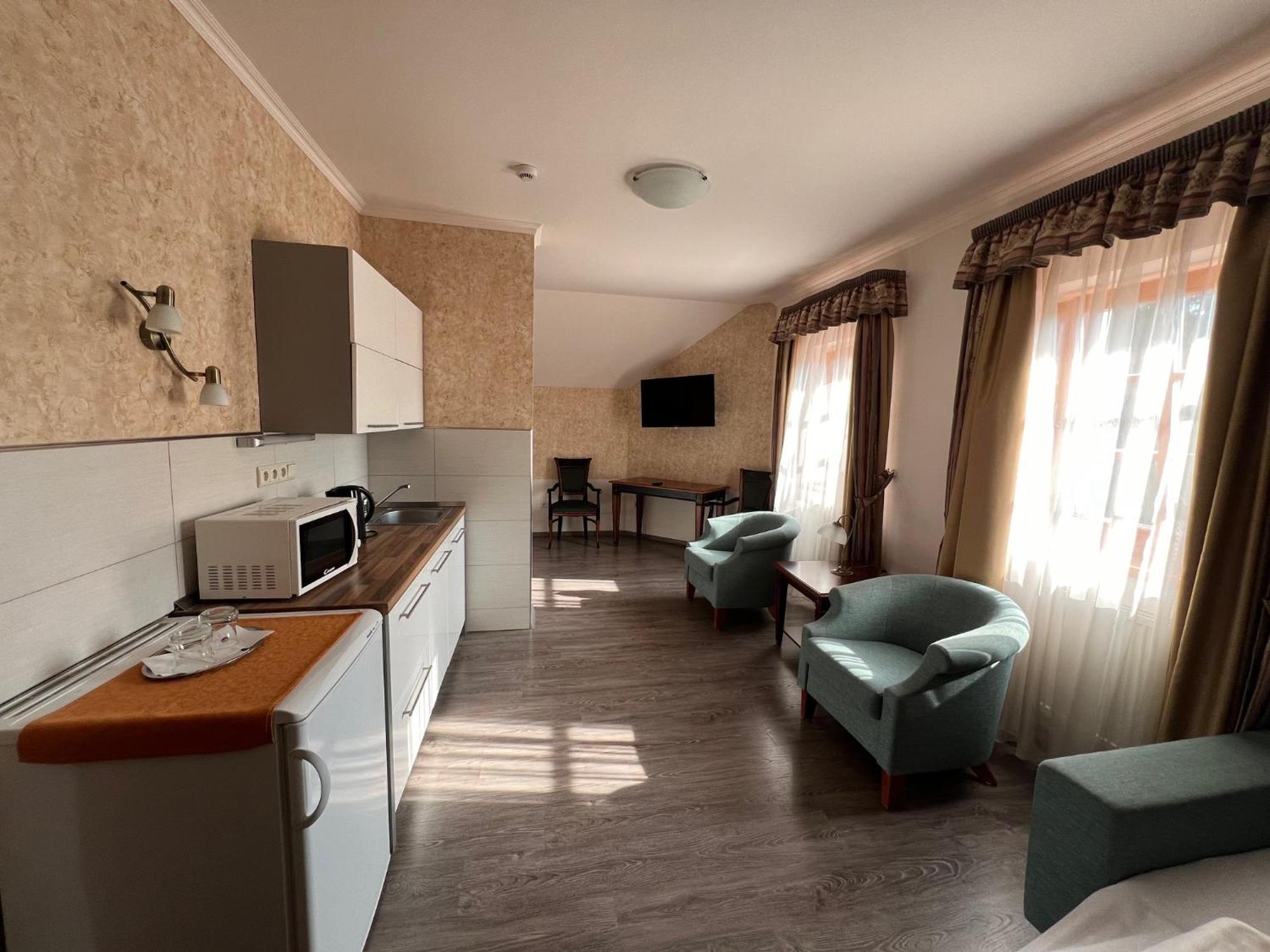 Hotel Gold Chotoviny מראה חיצוני תמונה