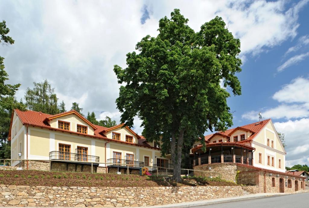 Hotel Gold Chotoviny מראה חיצוני תמונה